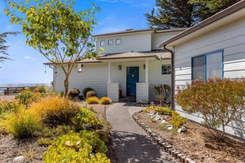 14240 Headlands Point Way, Mendocino, CA 95460-9612
