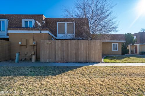 8216 34th Dr, Phoenix, AZ 85051-5938