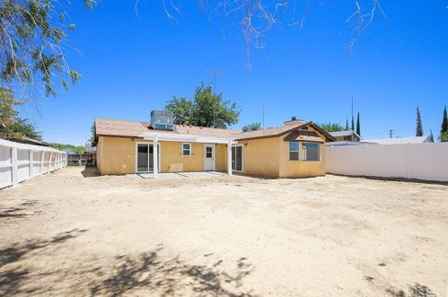 44837 Inola Ave, Lancaster CA  93534-2001 exterior