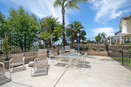 3236 Ridgeway Rd, Orange, CA 92867-2096