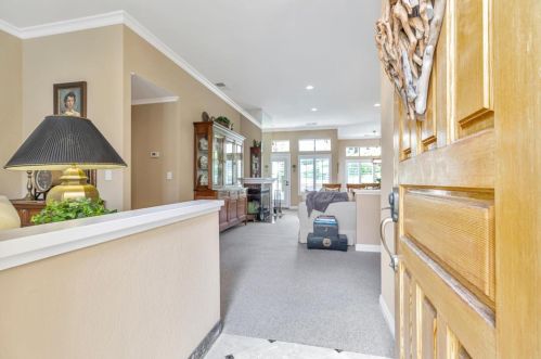 7571 Helmsdale Ct, San Jose, CA 95135-2133