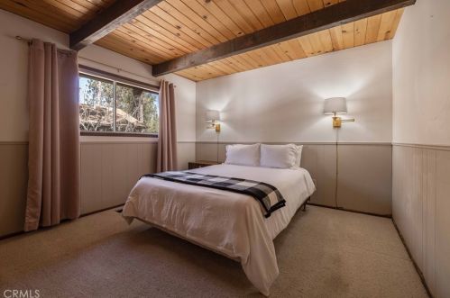 919 Mountain Ln, Big Bear City CA  92314 exterior