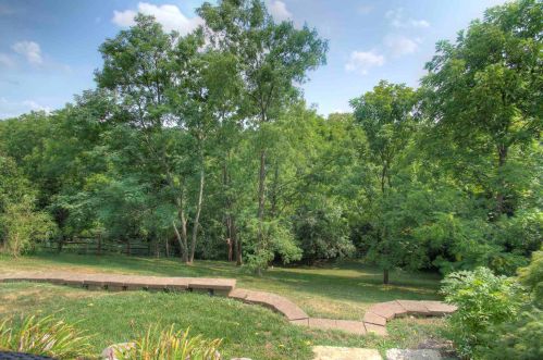 1952 Winesap Way, Covington, KY 41017-5354