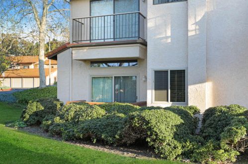 2876 Andover Ave, Carlsbad CA  92010-7004 exterior