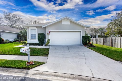 1595 Derby Ln, Melbourne, FL 32935-5799