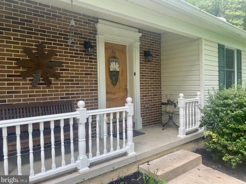 4425 Upper Valley Rd, Parkesburg, PA 19365-1606
