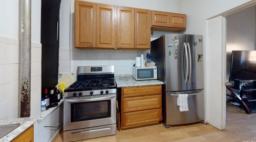 58 105th St, New York, NY 10025-4013