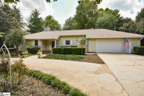 1010 Harness Trl, Simpsonville, SC 29681-5539