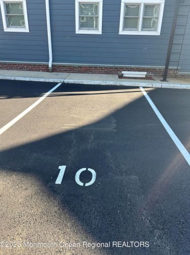 300 Deal Lake Dr, Tinton Falls NJ  07712-5136 exterior