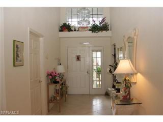 562 Crossfield Cir, Naples FL  34104-4725 exterior