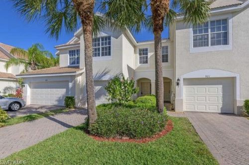 925 Hampton Cir, Naples, FL 34105-4822