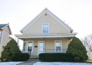 239 7th St, Marysville, OH 43040-1611