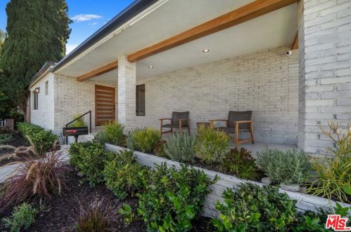 4855 Ledge Ave, North Hollywood, CA 91601-4829