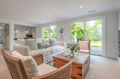 20 Hidden Brook Dr, Brookfield Center CT  06804-1306 exterior