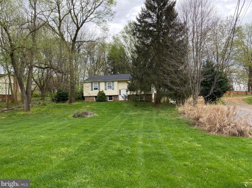 162 Meadowlark Ln, Shepherdstown, WV 25443-4515
