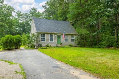 796 Cook Hill Rd, Killingly, CT 06239-1525