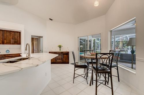 963 Ridgewood Ter, Tarpon Springs FL  34689-2622 exterior