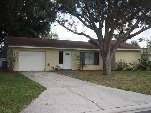 3820 Foxcroft Ct, Lakeland, FL 33813-1321