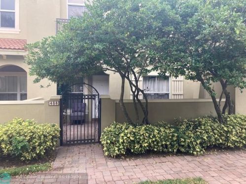 408 Lake Monterey Cir, Boynton Beach FL  33426-8446 exterior