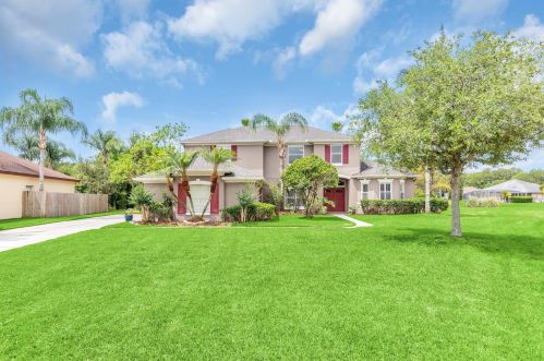 636 Divine Cir, Orlando, FL 32828-8107