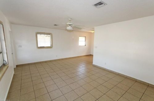 118 Andros St, Lehigh Acres FL 33936-7112 exterior