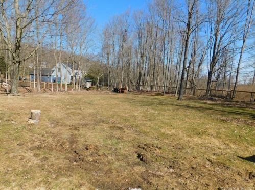 3 Fox Tail Ln, Brookfield Center CT  06804-3705 exterior