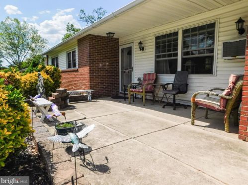 3007 Stoney Creek Rd, Norristown, PA 19401-1371