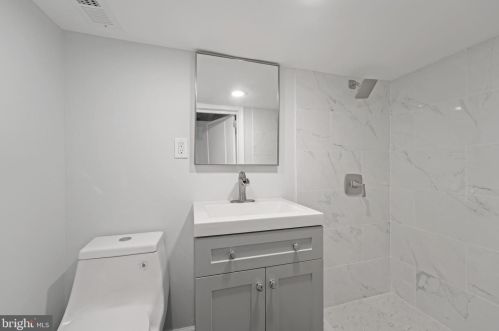 1828 Minnesota Ave, Washington DC  20020-5420 exterior