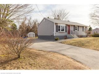 106 Maple St, Somersworth NH  03878-2325 exterior