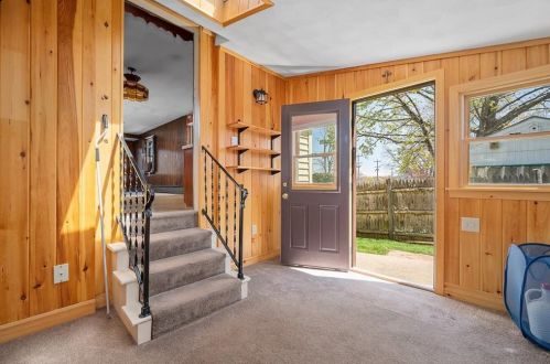 128 Tiogue Ave, Coventry RI 02816-6491 exterior