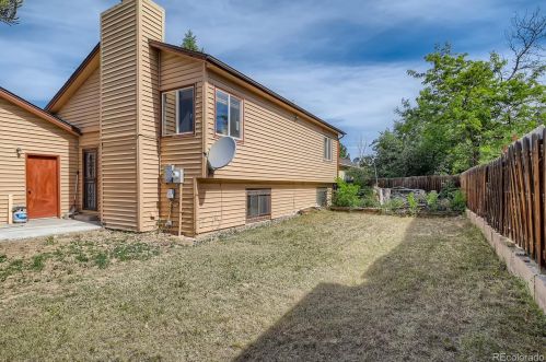 994 Nome St, Denver CO 80014-1850 exterior