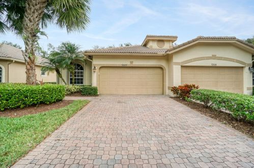 7007 Willow Pine Way, Fort Pierce, FL 34986-3333
