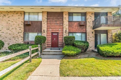 58 Kennedy Dr, Bridgeport, CT 06606-5906