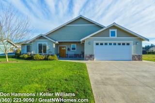 860 Hemlock Ct, Lynden, WA 98264-9183