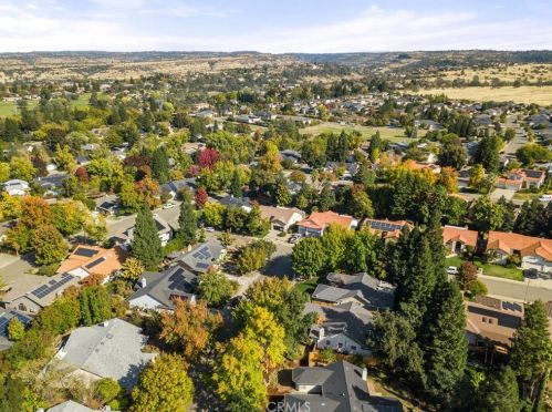 291 Pinyon Hills Dr, Chico CA  95928-3963 exterior