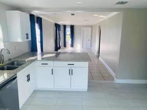 151 7th St, Naples FL  34117-2126 exterior