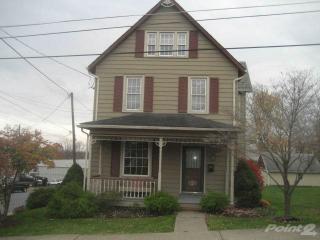 201 Lincoln Ave, Nazareth, PA 18064-2608