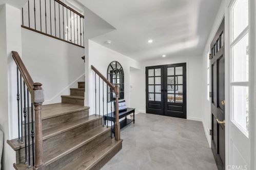 3586 Lathrop Ave, Simi Valley CA  93063-1119 exterior