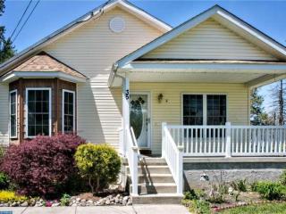 35 Harker Ave, Berlin Boro, NJ 08009-2331