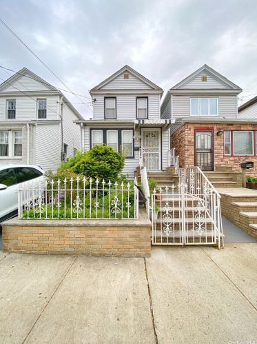 105-20 103rd Ave, Jamaica, NY 11417-1218