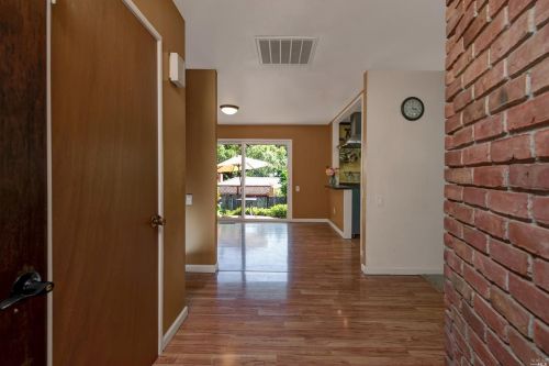 3802 Chanate Rd, Santa Rosa CA  95404-1840 exterior