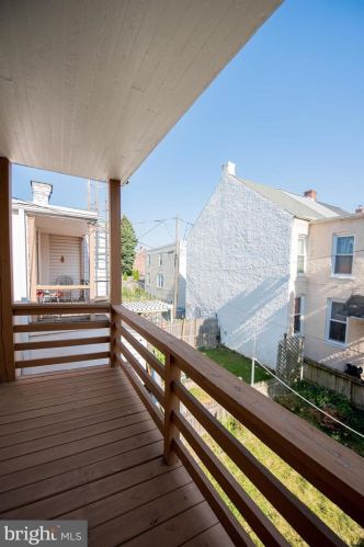 324 New St, Lancaster PA  17602-2051 exterior