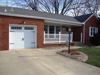 524 Washington Ave, Mitiwanga, OH 44839-1950