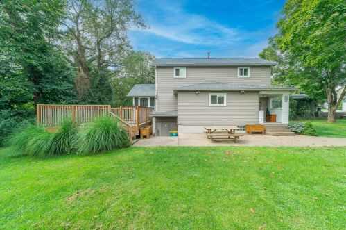 440 1st Ave, Bridgeville, PA 15017-1306