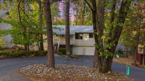11726 Upper Circle Dr, Grass Valley CA  95949-6666 exterior