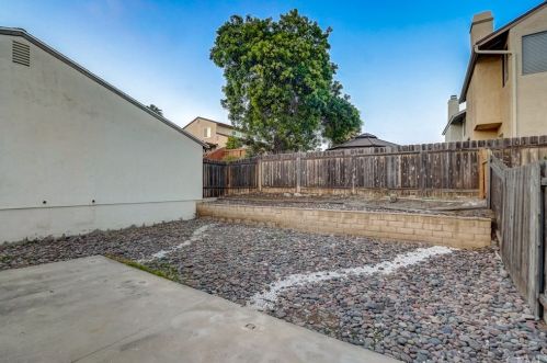 13713 Paseo Cevera, San Diego CA 92129-2709 exterior