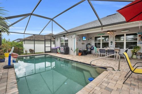 4131 19 Pl, Cape Coral FL  33909-4615 exterior