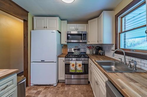 3264 Antler Dr, Gibsonia PA  15044-8437 exterior