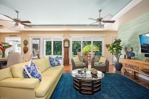 738 Golf Dr, Naples, FL 34102-5331