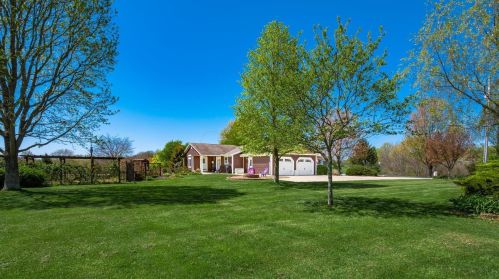 2306 Wesley Chapel Rd, Zanesville OH  43701-9334 exterior